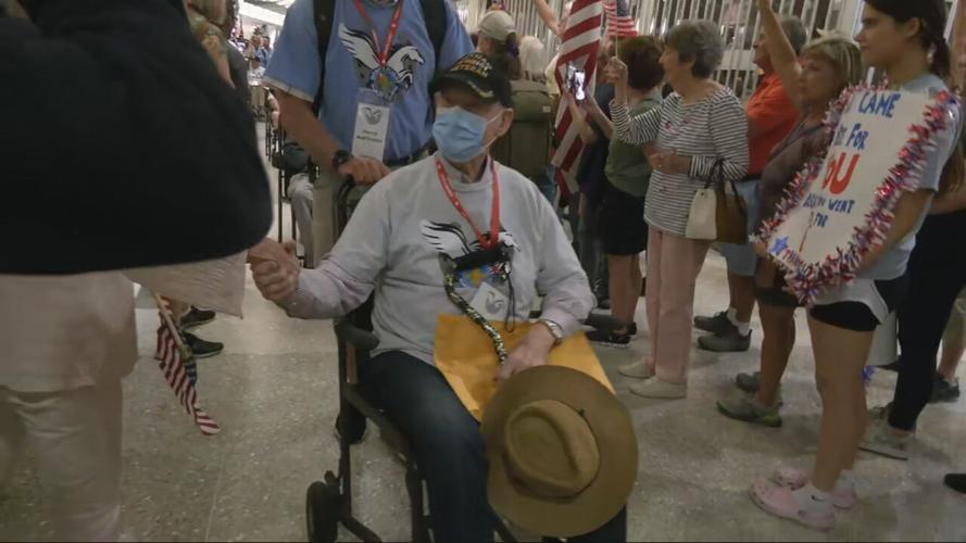 Honor Flight Bluegrass returns 6-2-22 (6).jpeg