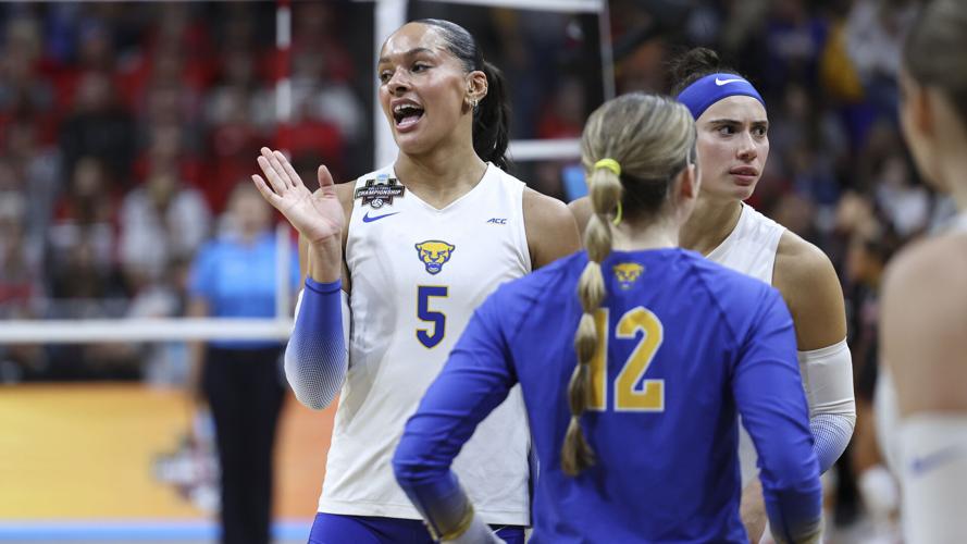 Louisville volleyball Final Four-25.jpg