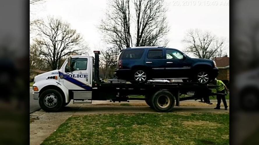 Police tow vehicle of suspected illegal dumper 3-20-19