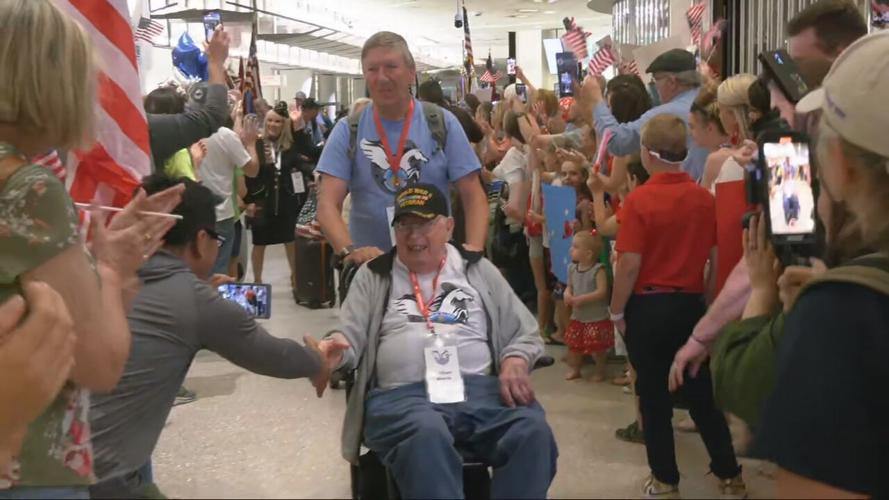 Honor Flight Bluegrass returns 6-2-22 (4).jpeg