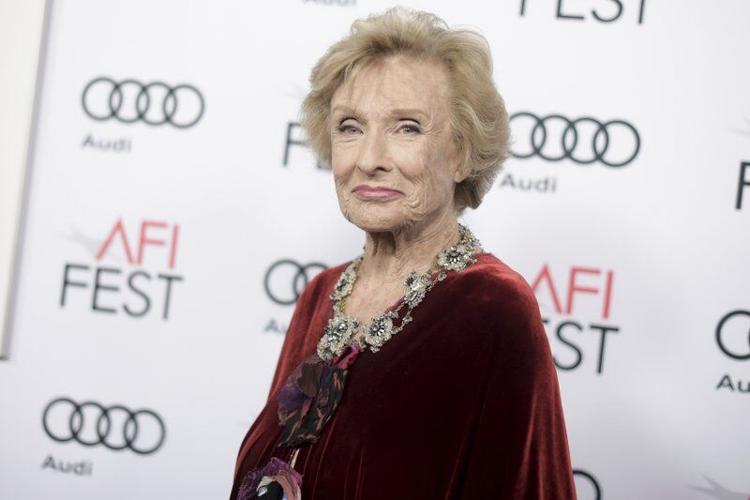 CLORIS LEACHMAN -  AP 2016.jpeg