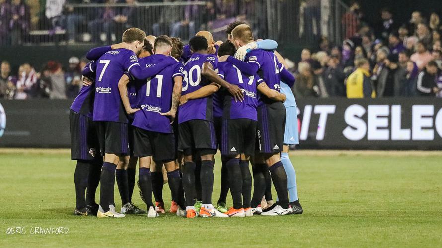LouCity FC huddle