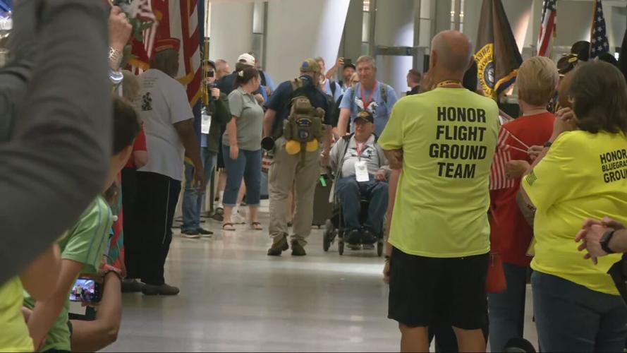 Honor Flight Bluegrass returns 6-2-22 (3).jpeg