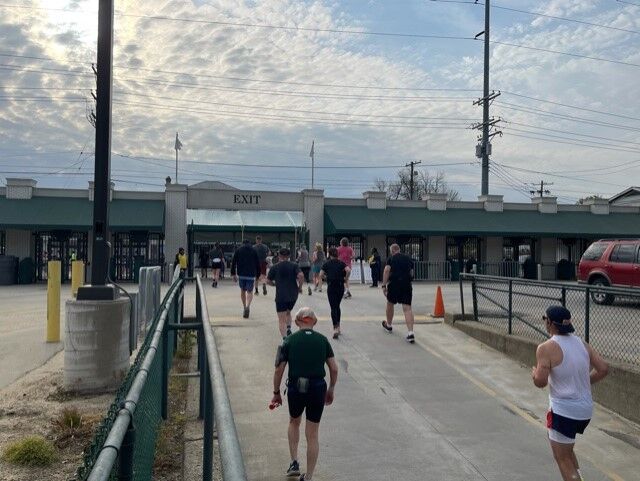 Walkers in the KD F minimarathon