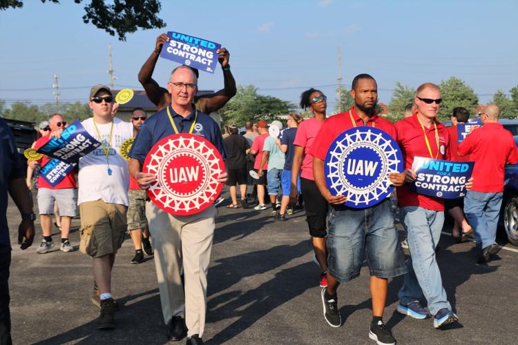 UAW practice picket KTP hall 8-24-23 (8).JPG