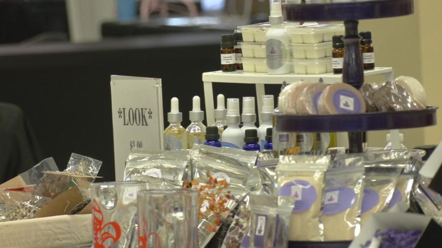 MELANnaire Marketplace Galleria Remix Holiday Shop 11-26-21 (5).jpeg