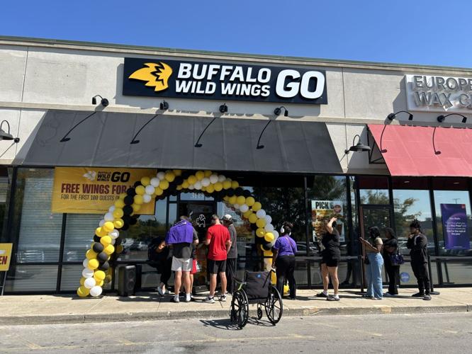 BUFFALO WILD WINGS GO.jpg