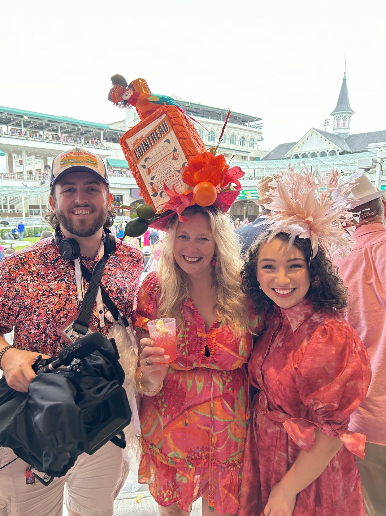 150th Kentucky Oaks Packs Tens Of Thousands Into Churchill Downs ...