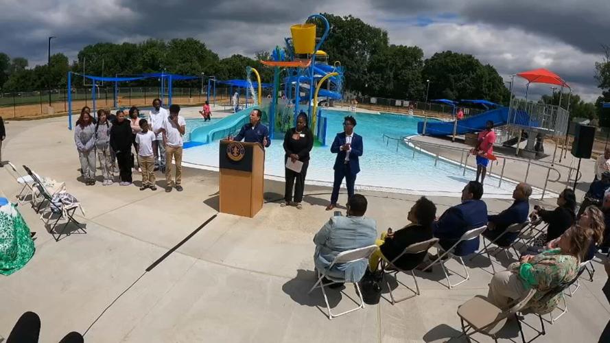 Louisville leaders celebrate new Algonquin Park Pool
