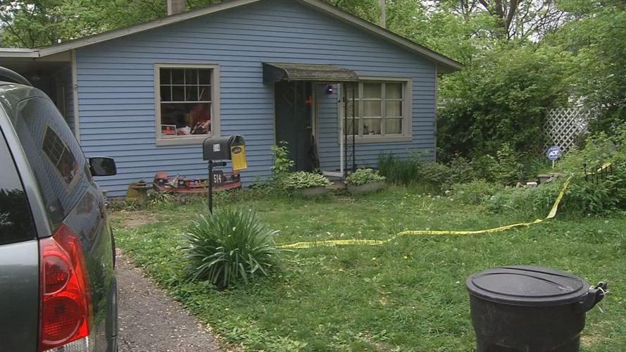 clarksville officer shoots man
