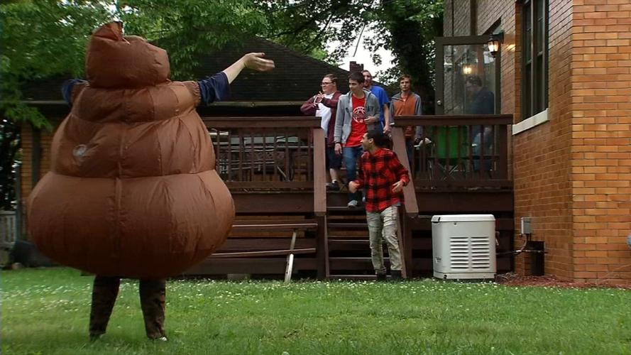 Southern Indiana staff visits clients in disguise to social distance