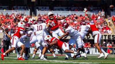 Louisville defensive front