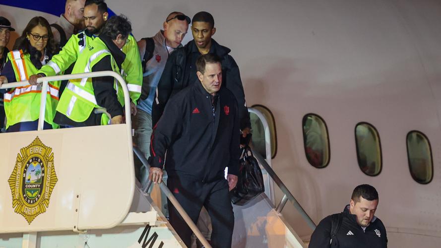 Indiana football team arrival