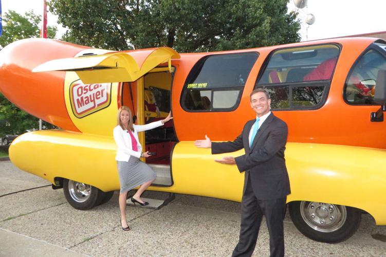 WDRB - wienermobile 8-5-15 (4).JPG