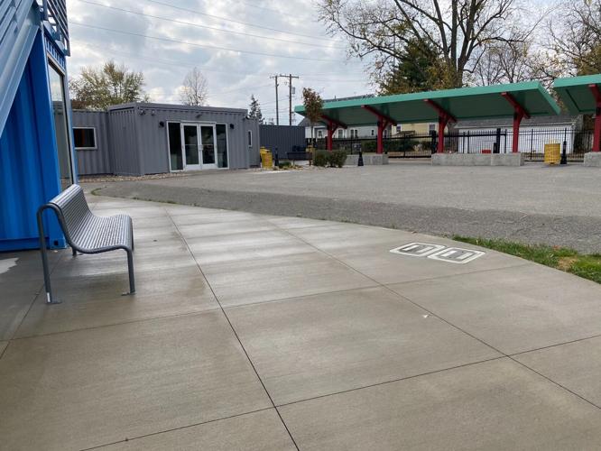 Downtown Jeffersonville-The Depot-Holiday preps 11-16-22 (3).jpg