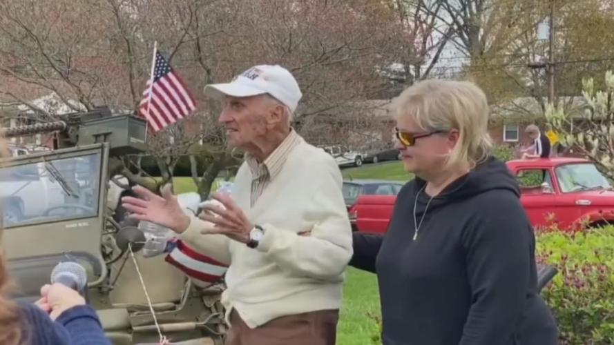 HONOR FLIGHT SINGS HAPPY BIRTHDAY TO 102YO 10SOTVO.transfer_frame_4356.jpg