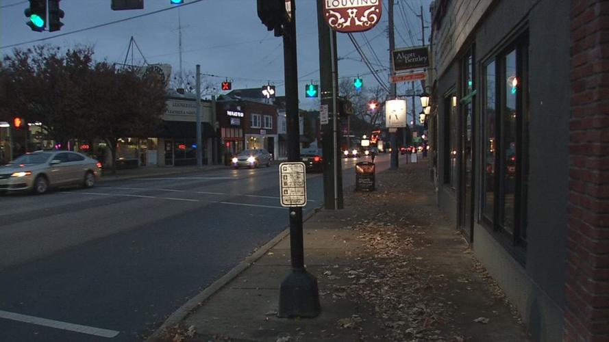 Bardstown Road at night