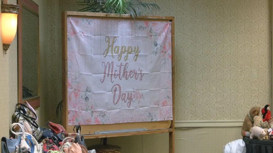 HOMELESS MOTHER'S DAY LUNCH  (2).jpeg