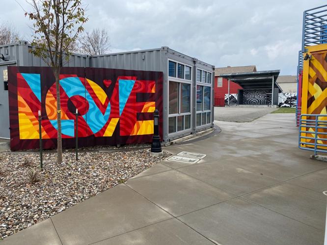 Downtown Jeffersonville-The Depot-Holiday preps 11-16-22 (2).jpg