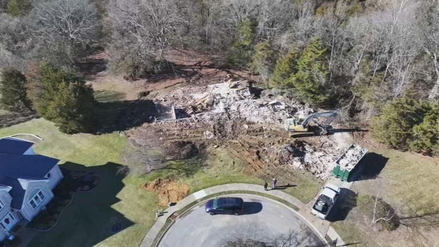 Demolition of sinkhole house in Mt. Washington
