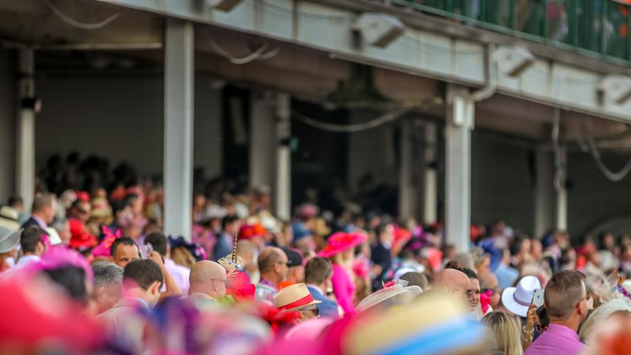 Kentucky Oaks fans
