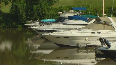 Carbon monoxide kills man and cat on boat in Jeffersonville
