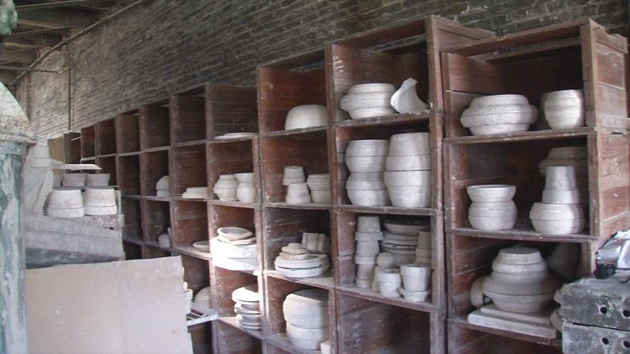 Hadley Pottery