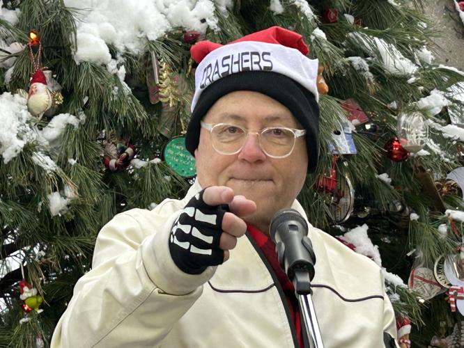 Jingle tree crasher closeups 12-12-2025 -18.jpg