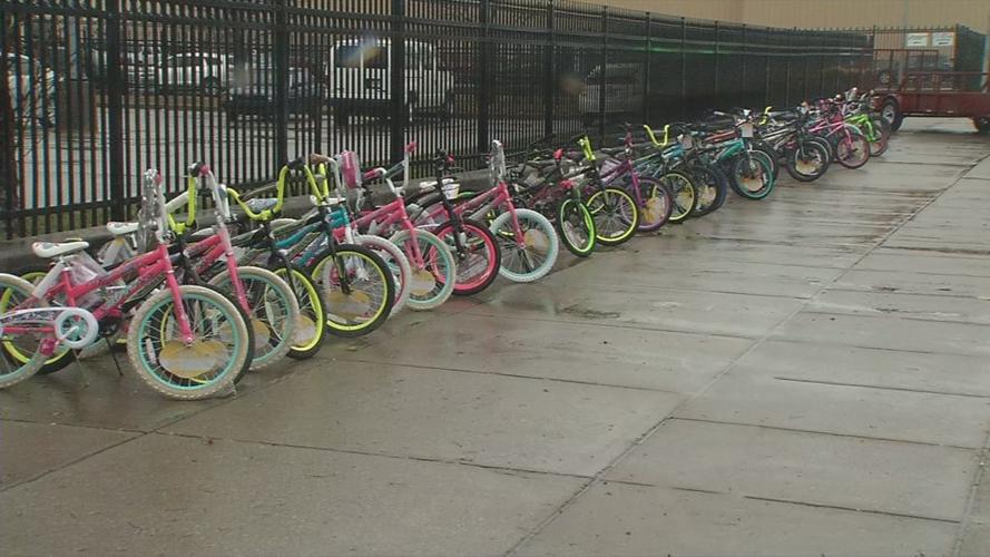 TARC gives away 100 free bikes 12-20-18