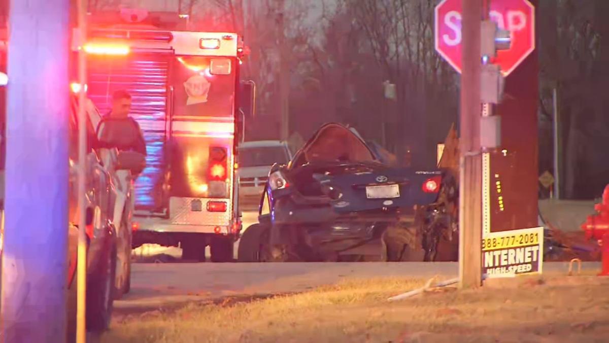 UPDATE Parents say teen killed in Ind. crash seen waving arms from