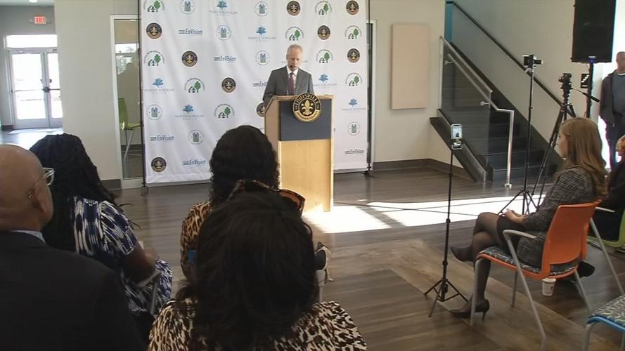 Louisville Mayor Greg Fischer speaks at the Family Scholar House (Oct. 16, 2019)