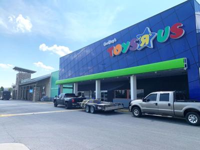 Former Toys R Us on Shelbyville Road