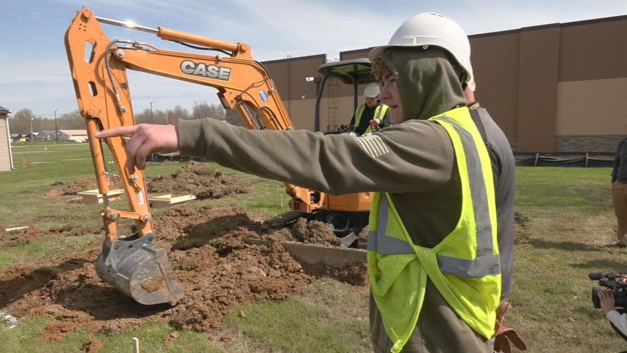 Fairdale High School students get hands-on construction experience