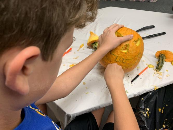 Jack O Lantern Stroll - Carving Outline.jpeg