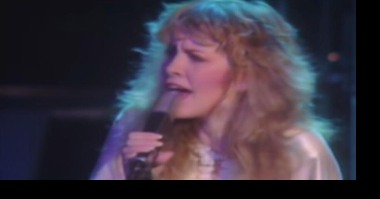 Stevie Nicks coming to KFC Yum! Center Wdrbvideo