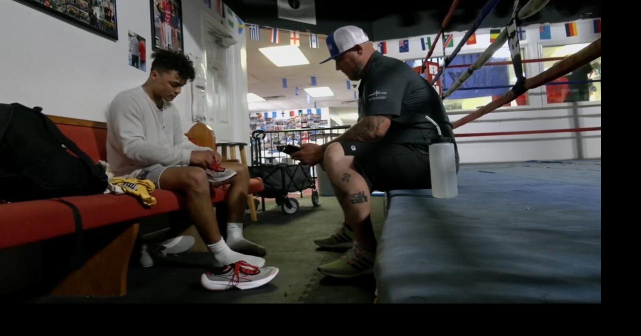 live stream boxing tonight