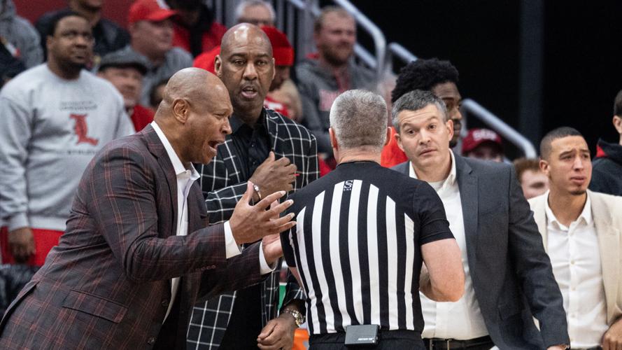 Kenny Payne ref.jpg