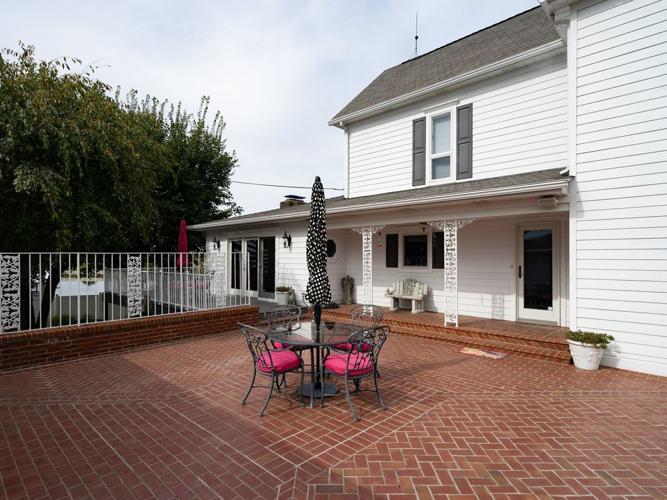 Uncle Joe's Bird Nest-18.jpg