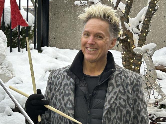 Jingle tree crasher closeups 12-12-2025 -14.jpg