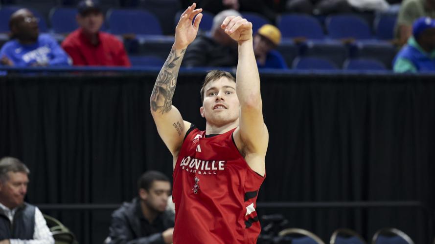 LOUISVILLE NCAA PRACTICE-18.jpg