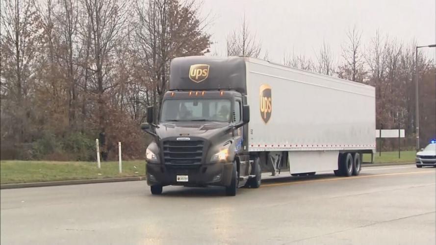 MODERNA VACINNE ARRIVES (4).jpeg