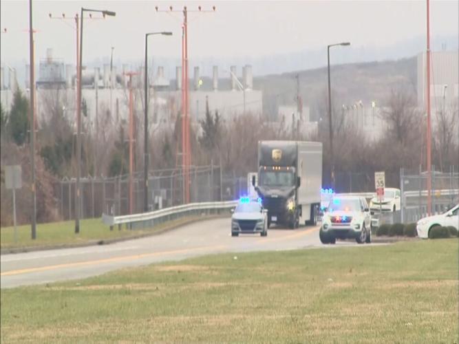 MODERNA VACINNE ARRIVES (1).jpeg