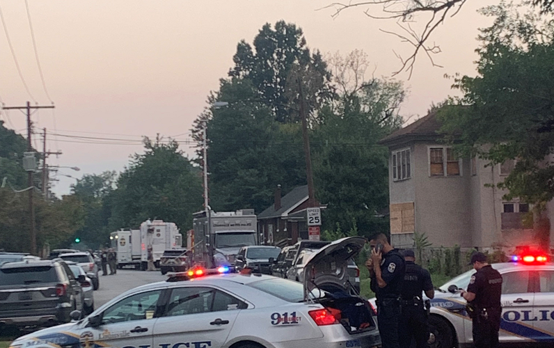 LMPD officers at scene of shooting in Chickasaw neighborhood