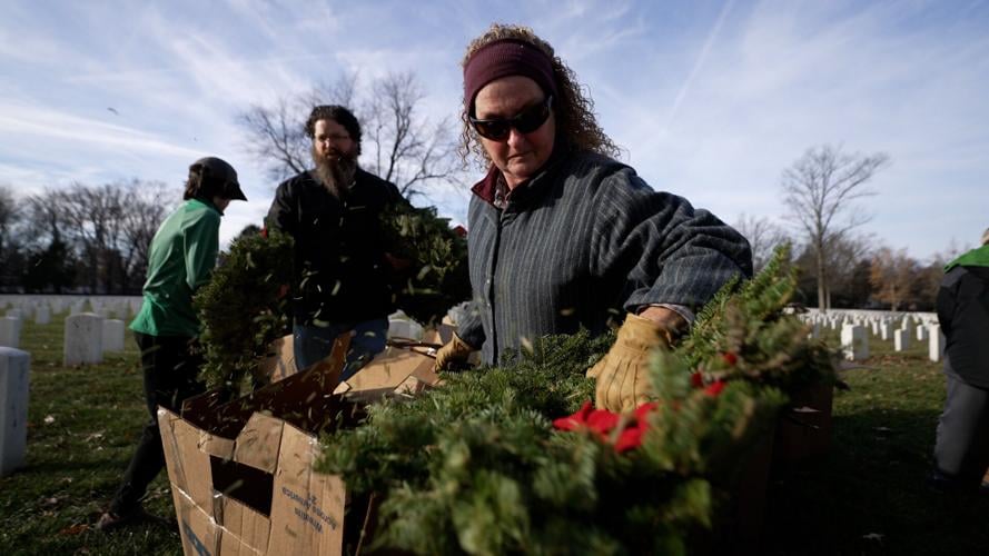 Wreaths Across America Setup 8.jpg