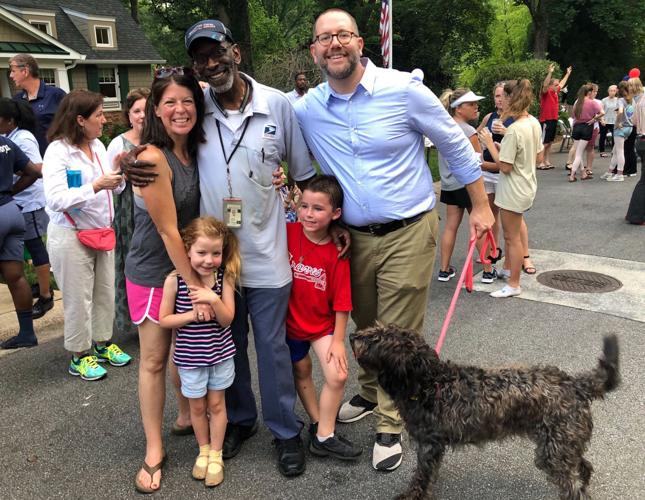 MAILMAN RETIRES - ATLANTA - FLOYD MARTIN 5-22-19 - COURTESY JENNIFER BRETT ON TWITTER 2.jpg