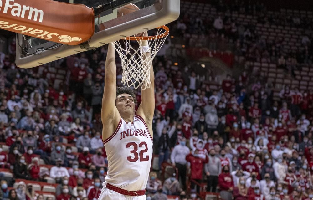 Indiana guard Trey Gallowawy scores with a dunk against Minnesota.jpeg