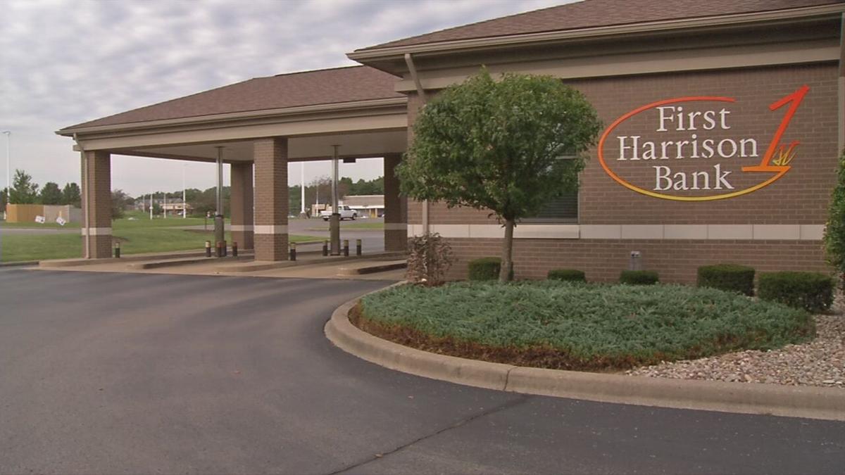 Southern Indiana bank closes most branch lobbies over virus News from