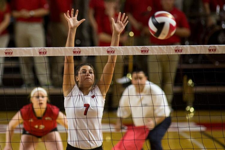 Alyssa Cavanaugh volleyball.JPG