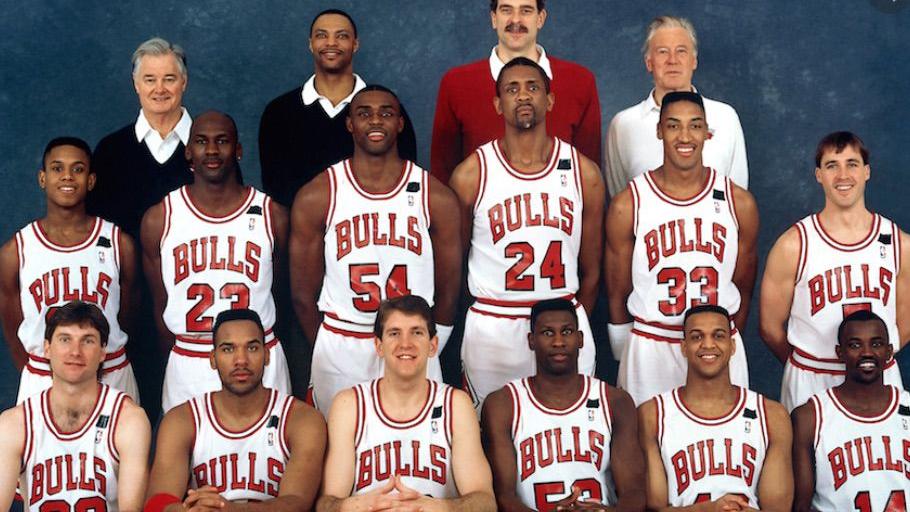 Threepeat Bulls Tshirt Michael Jordan, Scottie Pippen, Dennis Rodman