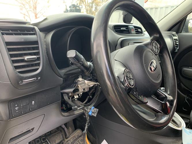 KIA STEERING WHEEL COLUMN TORN OUT